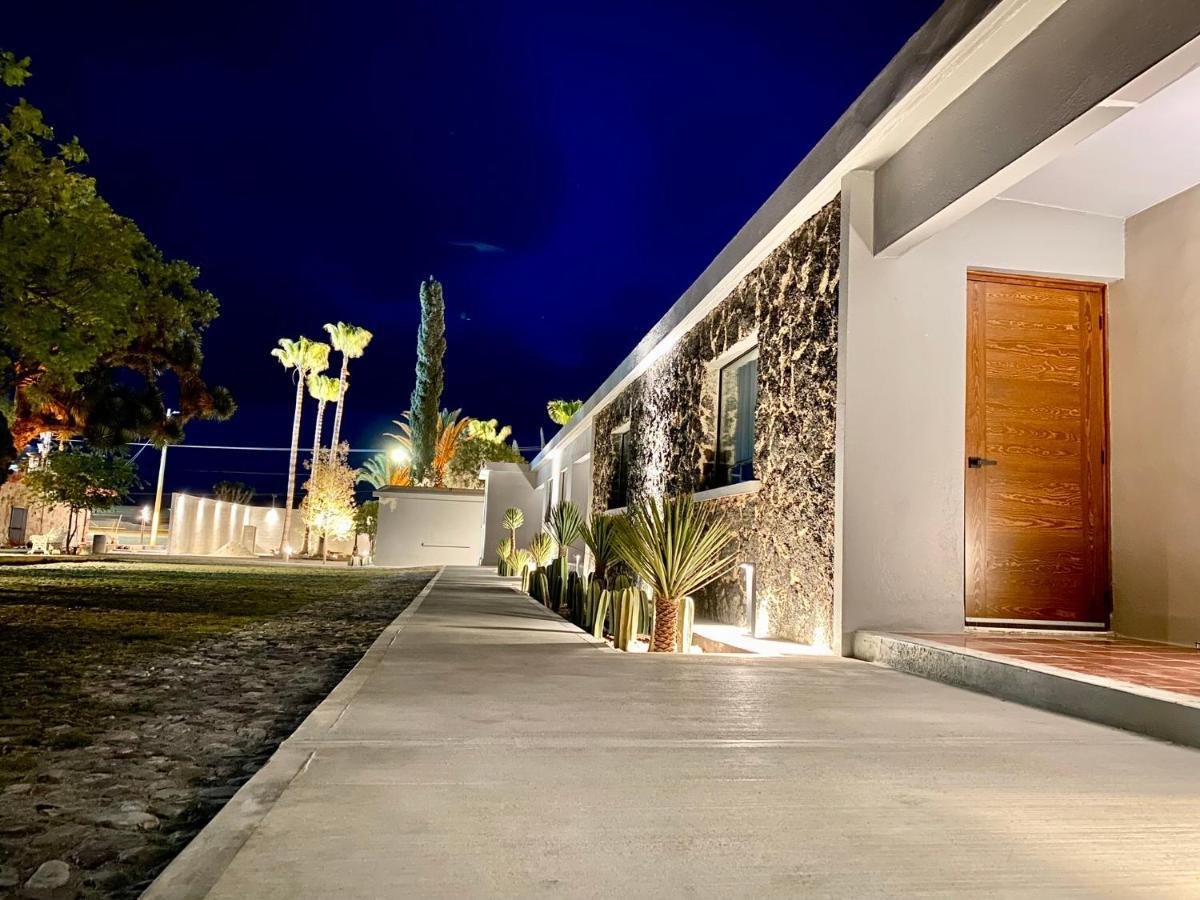 Hotel El Pedregal Матеуала Экстерьер фото