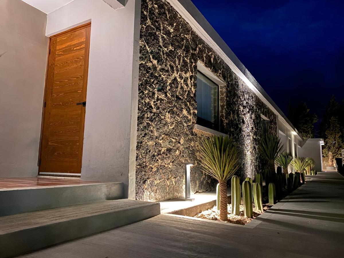 Hotel El Pedregal Матеуала Экстерьер фото