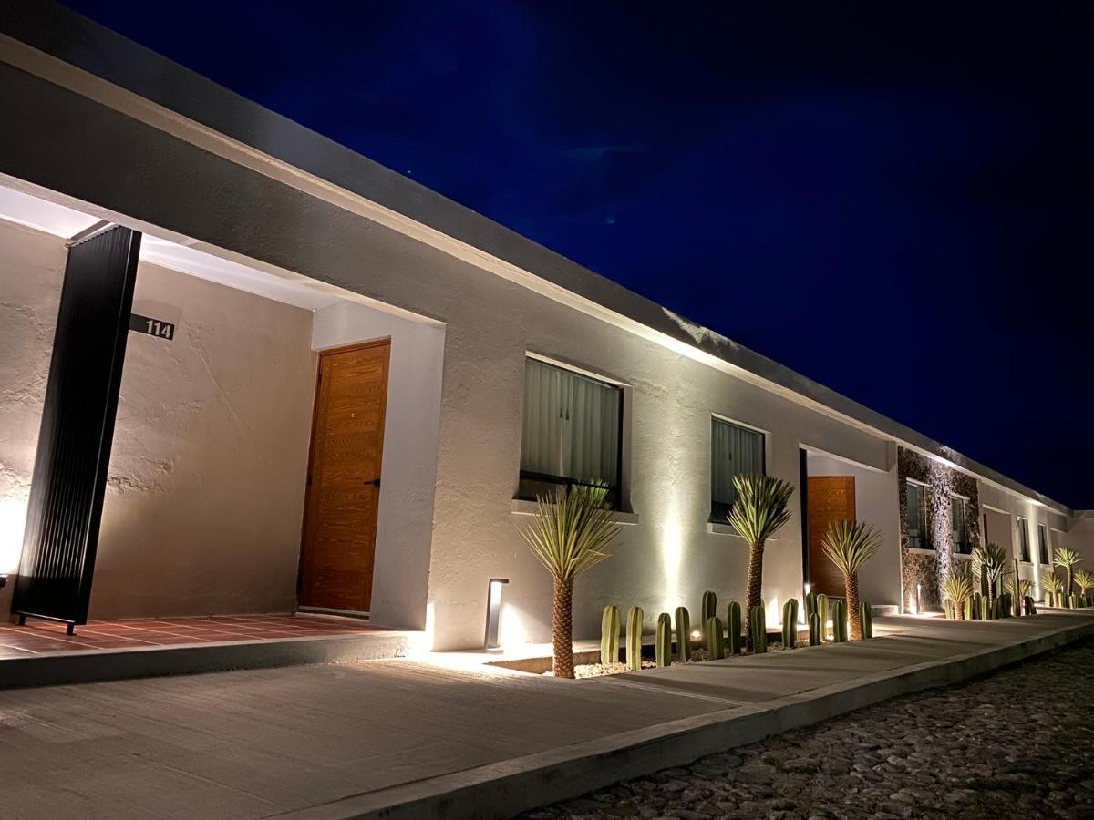 Hotel El Pedregal Матеуала Экстерьер фото