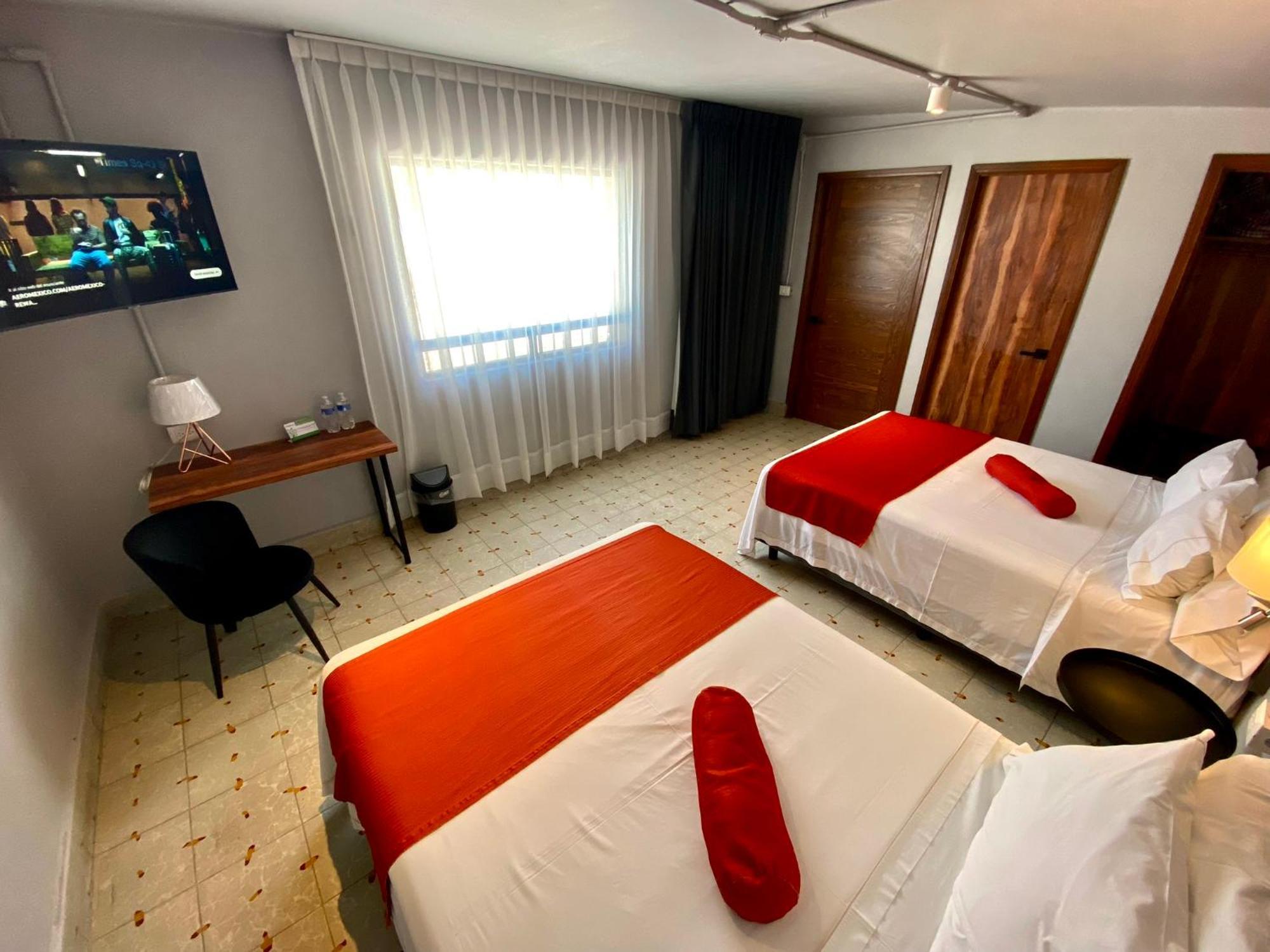 Hotel El Pedregal Матеуала Экстерьер фото