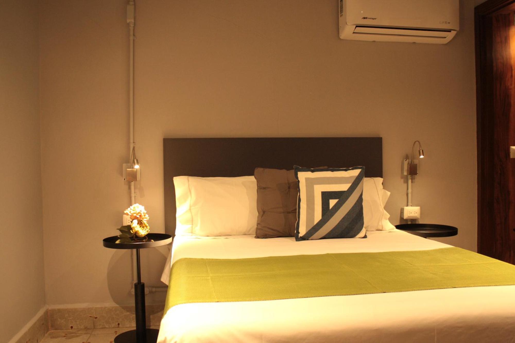 Hotel El Pedregal Матеуала Экстерьер фото