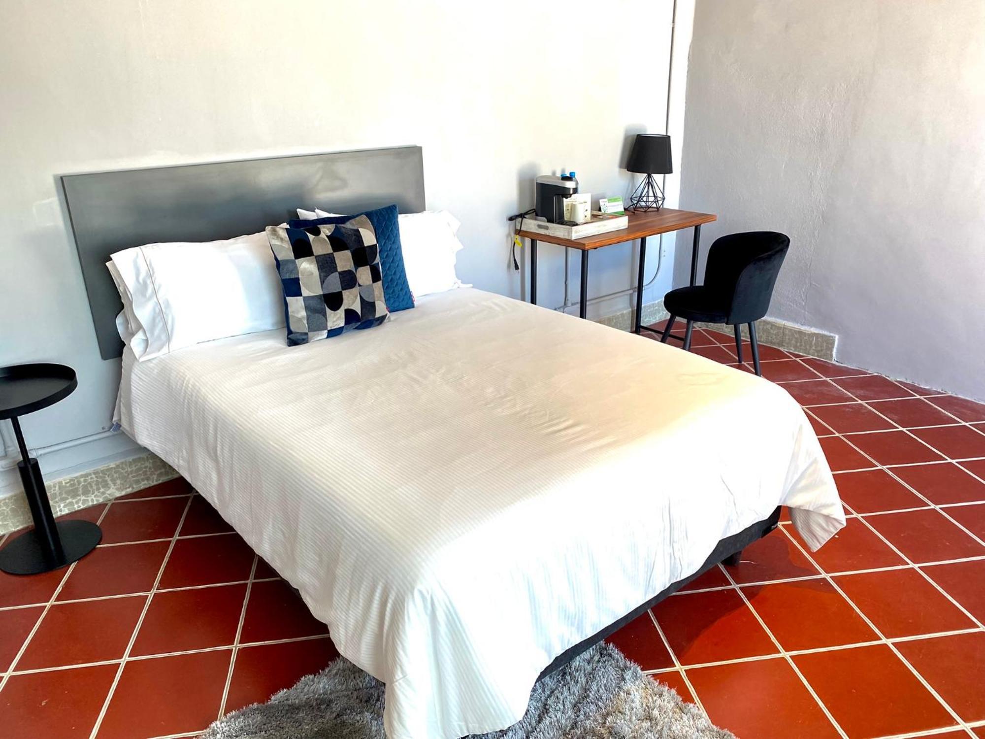 Hotel El Pedregal Матеуала Экстерьер фото