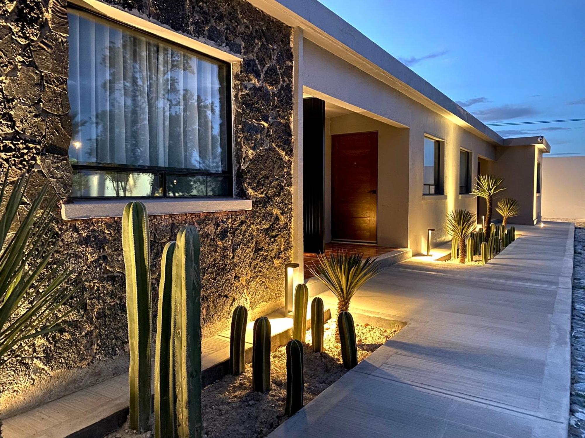 Hotel El Pedregal Матеуала Экстерьер фото