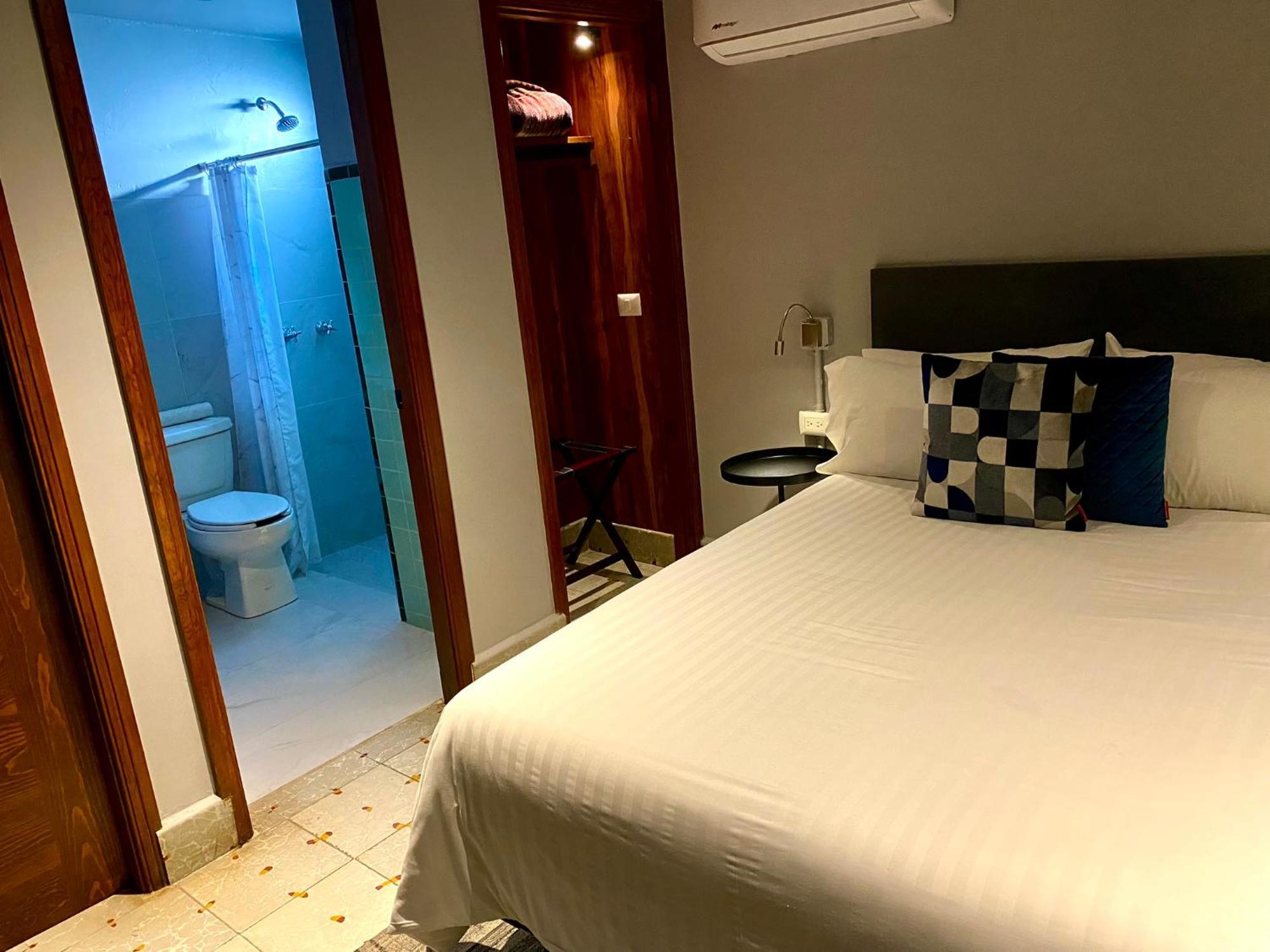 Hotel El Pedregal Матеуала Экстерьер фото